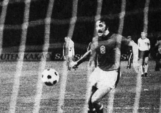 Antonín Panenka, durante su etapa en el Bohemians de Praga.