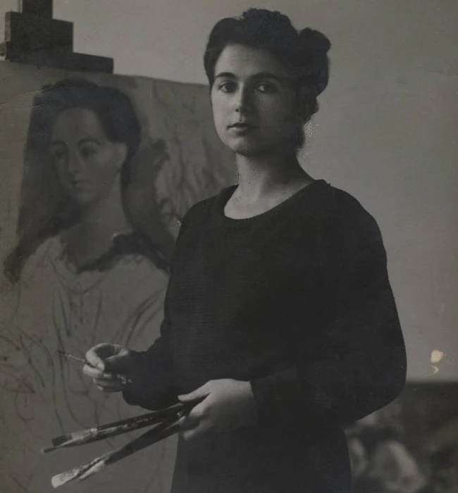 Rosario de Velasco pintando en una imagen de los años 20.