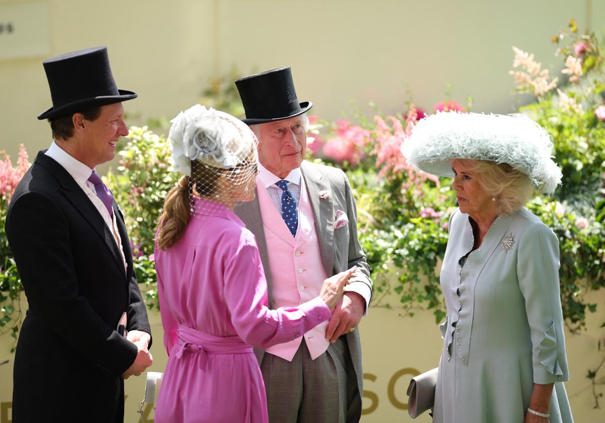 Los Windsor, con la ausencia de Kate, hacen piña en Ascot