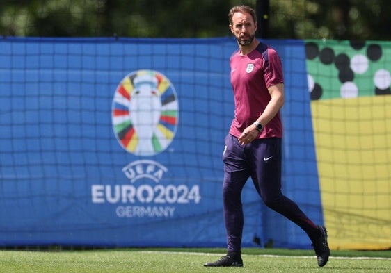 Gareth Southgate, seleccionador inglés, bajo el foco de la crítica.