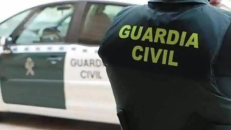 Detenido un menor de 14 años por matar a su padre en Totana