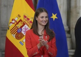 Leonor, princesa de Asturias, en el Palacio Real en Madrid durante el décimo aniversario del reinado de Felipe VI