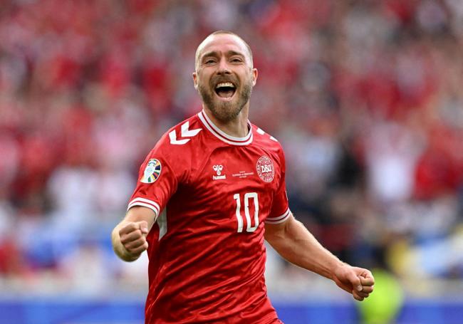 El danés Christian Eriksen celebra su gol ante Eslovenia.