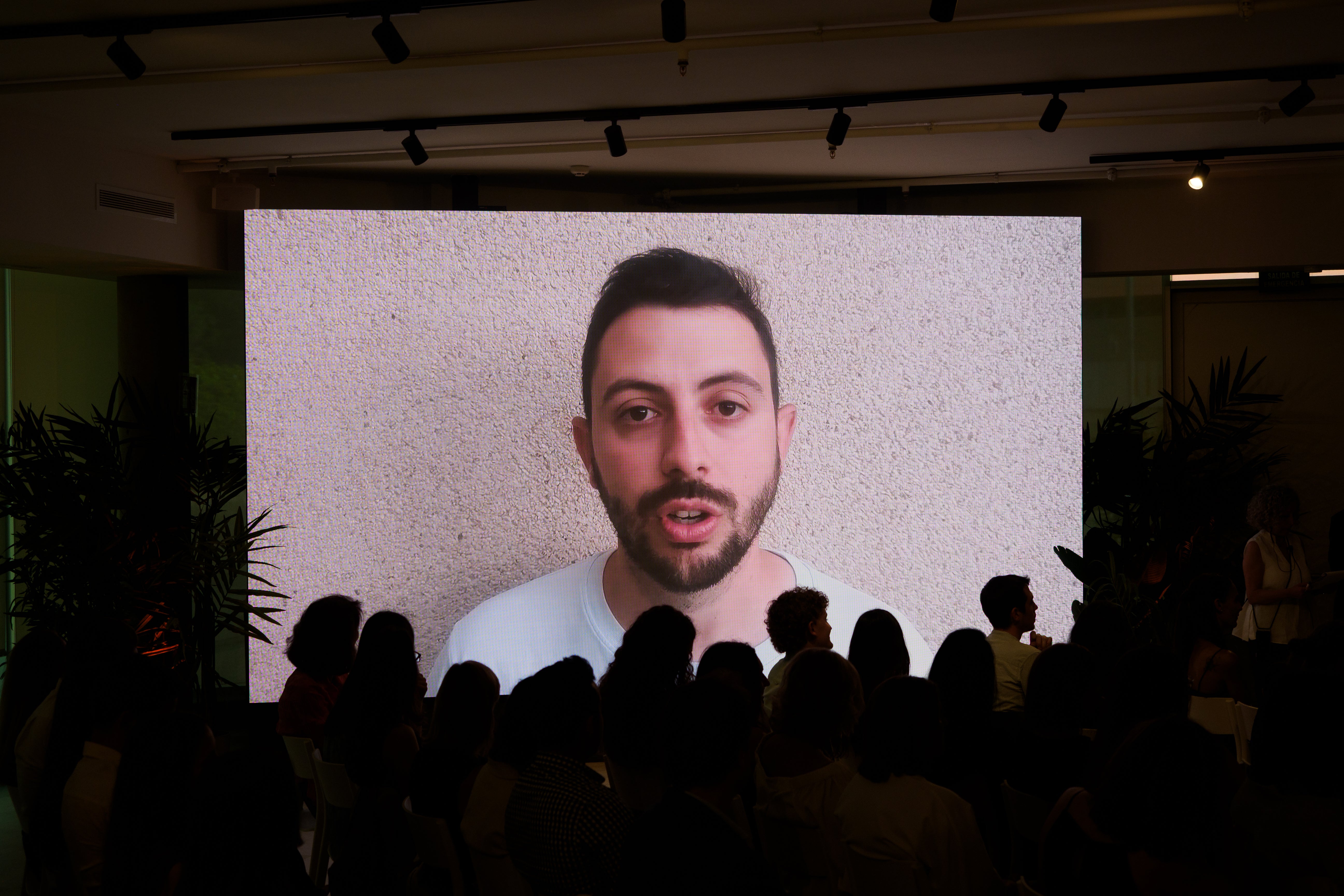 Guillermo Tardido Enrique, estudiante de la Universidad Carlos III de Madrid y galardonado en la categoría Nuevas Tecnologías, agradeció el premio en vídeo.