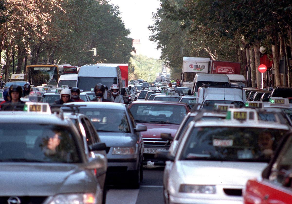 Este es el dispositivo que tendrán que llevar los coches obligatoriamente a partir de este mes