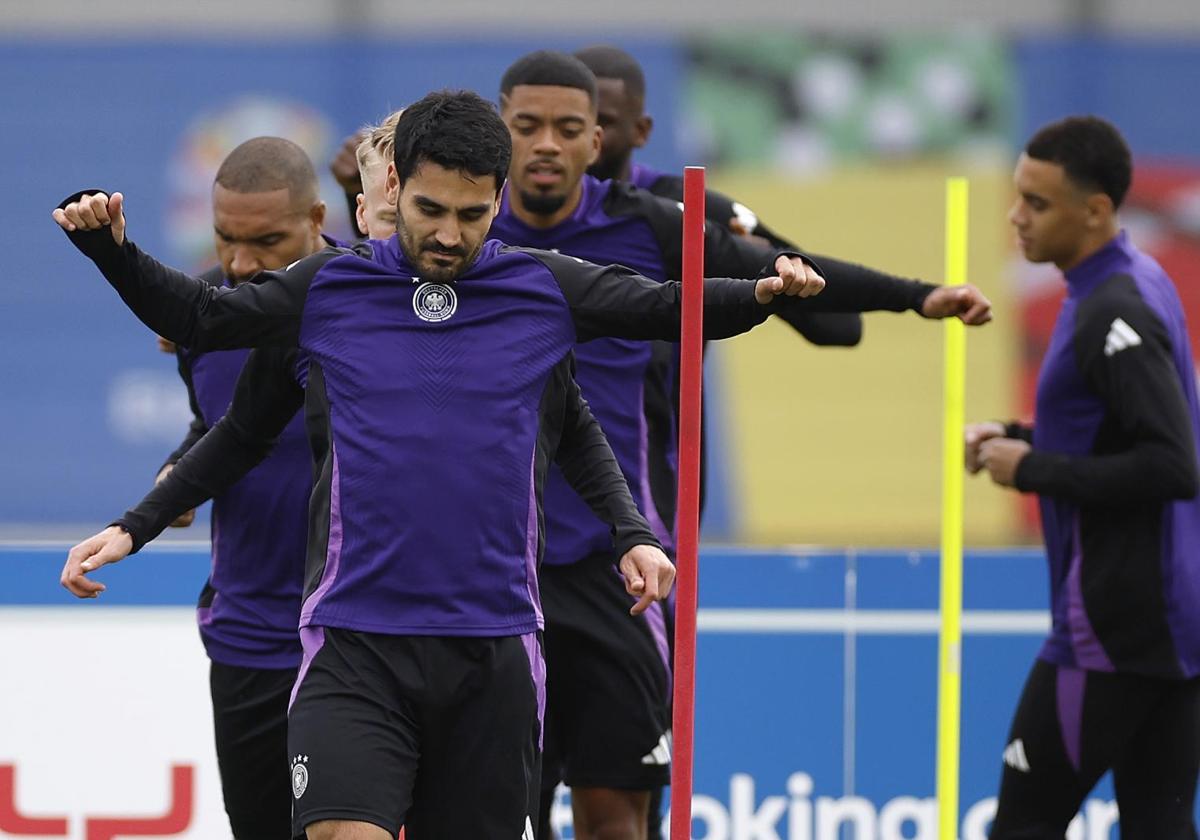 Ilkay Gündogan, durante un entrenamiento de la selección alemana.