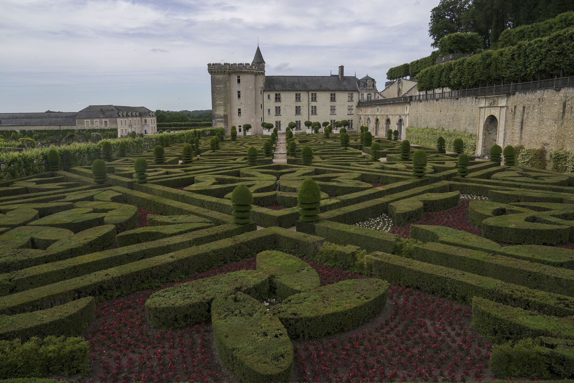 Jardines y castillo de Villandry, el último de los grandes castillos edificados en el Renacimiento en el valle del Loira. Villandry (Francia). 