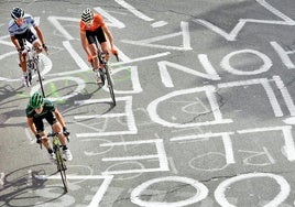 Rolland, Sánchez y Contador durante una etapa del Tour de 2012