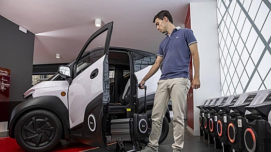 Precio y energía por suscripción, las claves del «rompedor» nanocoche eléctrico de Acciona