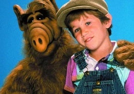 Benji Gregory, en una imagen promocional de la serie ALF.