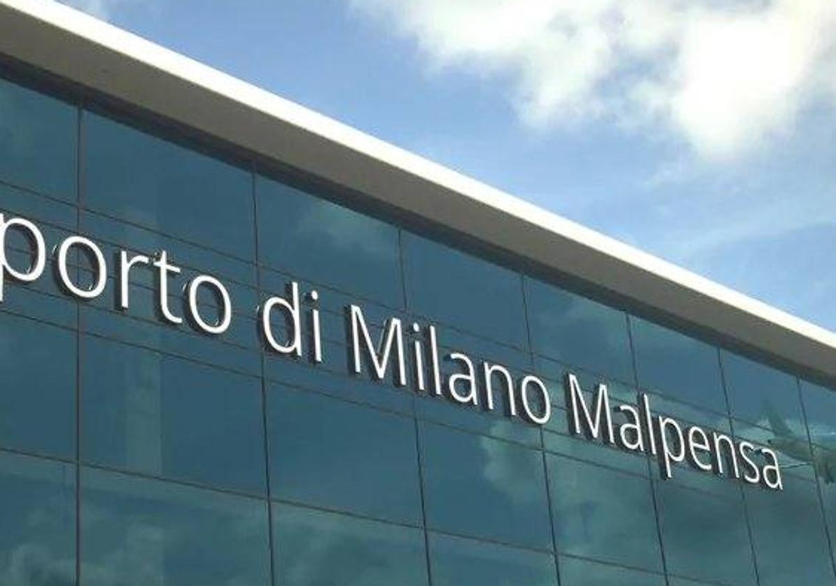 El aeropuerto Malpensa de Milán, queda inaugurado como el fallecido magnate.