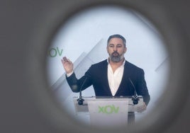 El líder de Vox, Santiago Abascal, durante la rueda de prensa en la que confirmó la ruptura de los pactos de gobierno con el PP.