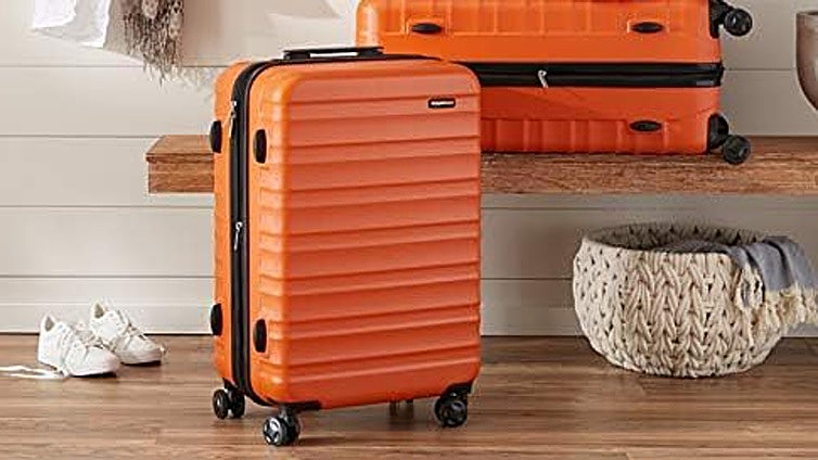 Esta es la maleta que está arrasando en Amazon: tiene más de 40.000 reseñas y casi todas son positivas
