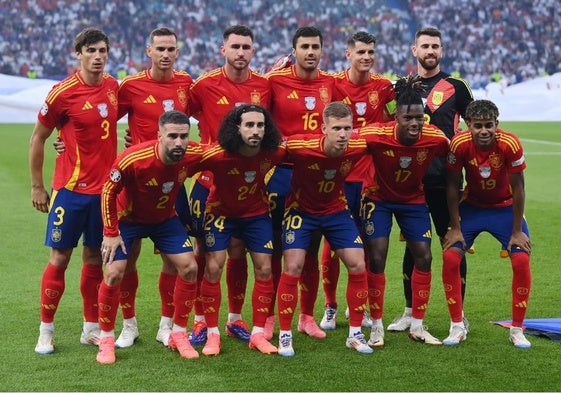 Once de España en la final de la Eurocopa contra Inglaterra.