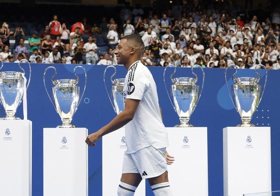 Kylian Mbappé, durante su presentación como jugador del Real Madrid.