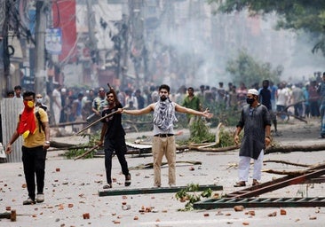 Toque de queda en Bangladés por unas protestas que dejan ya más de 115 muertos