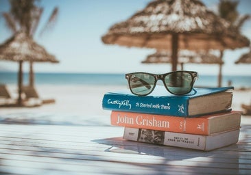 Lecturas de verano: 5 libros cortos para disfrutar bajo la sombrilla