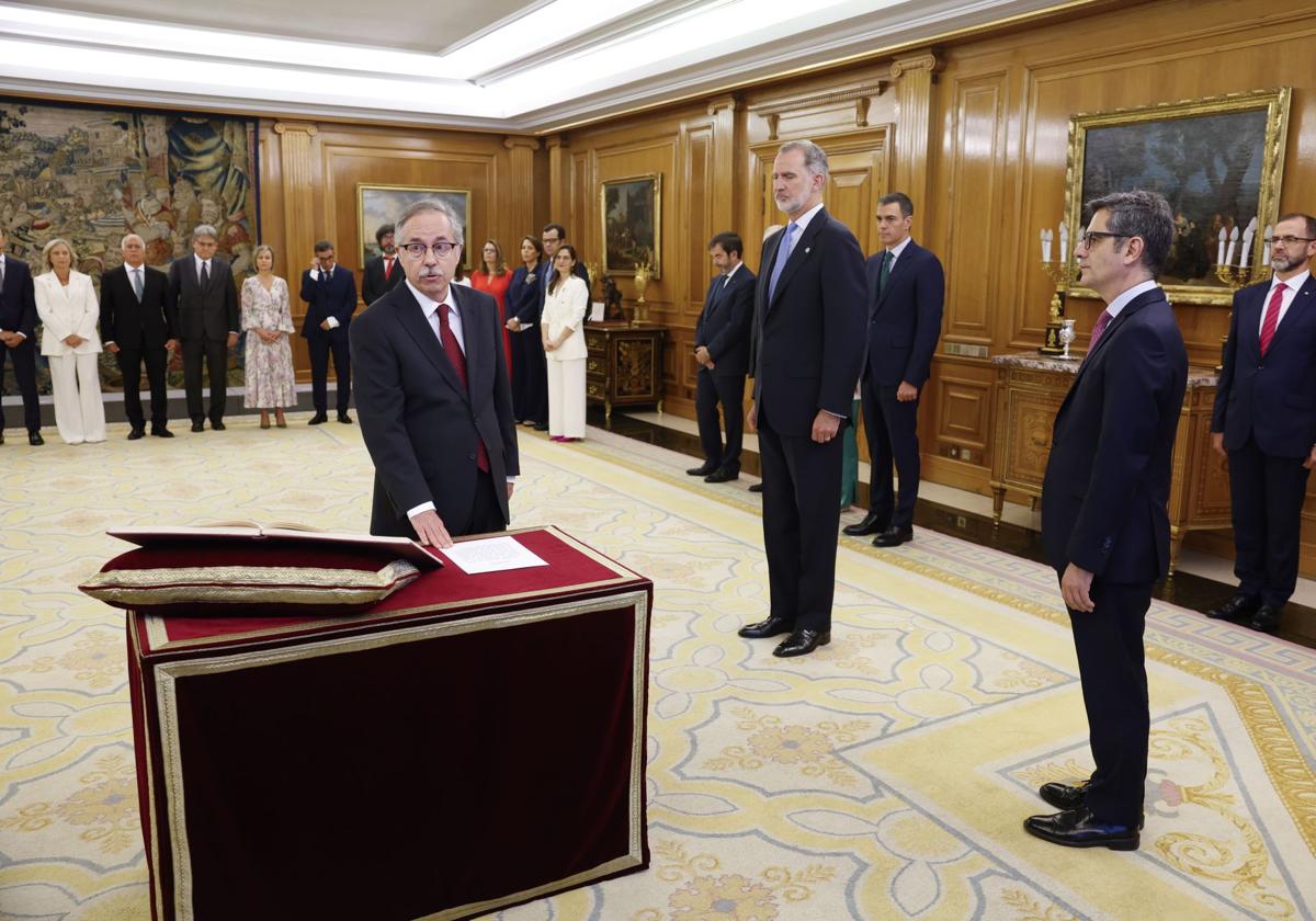 Los nuevos vocales del Poder Judicial juran o prometen su cargo ante Felipe VI.