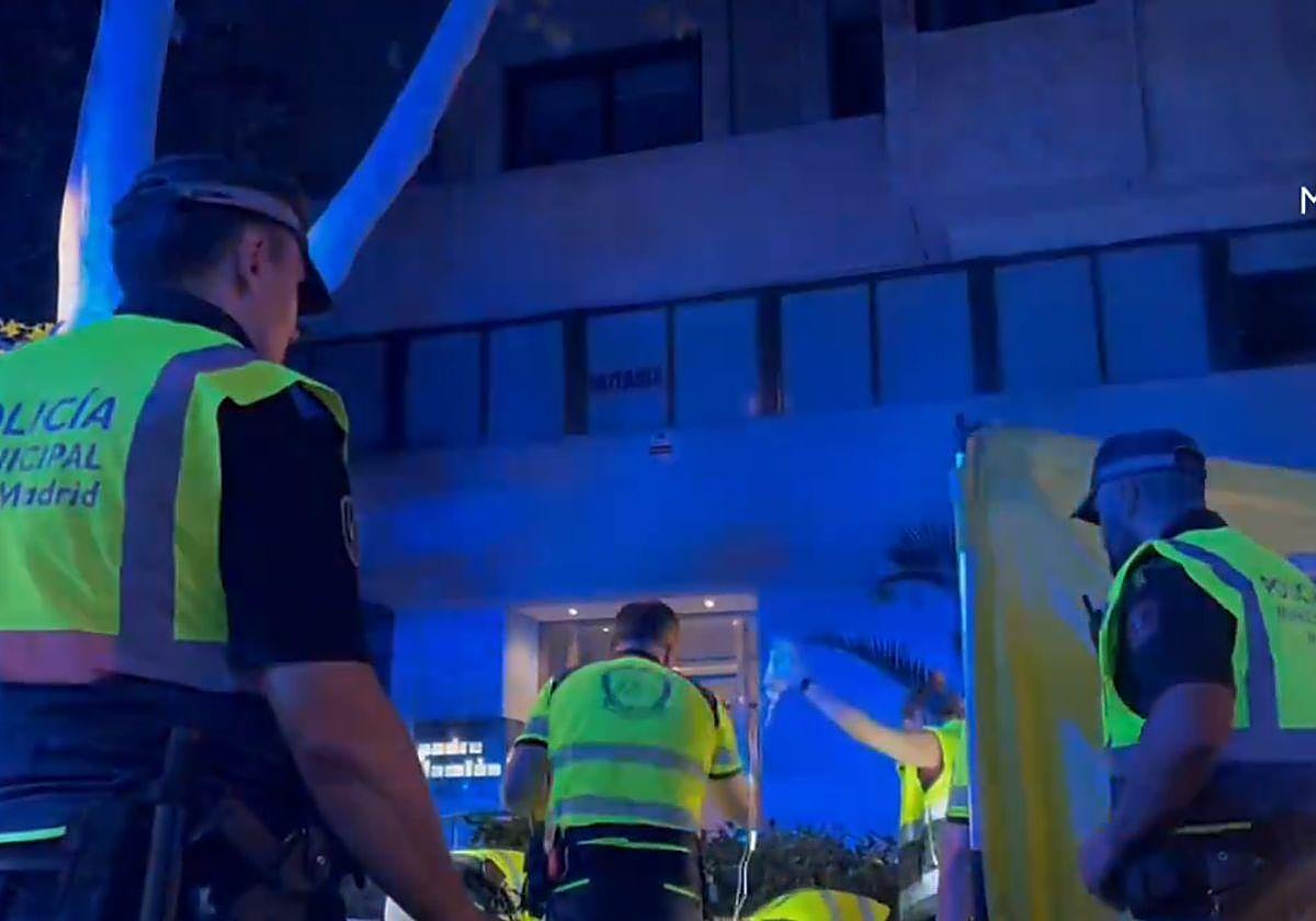 Imágenes del dispositivo de emergencias en la zona