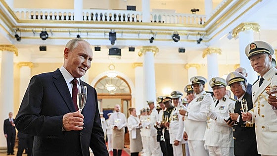 Putin relanzará la producción de armas nucleares de alcance medio si EE UU despliega misiles en Europa