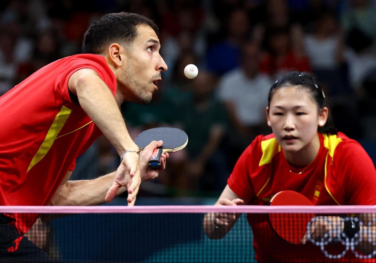 Álvaro Robles y María Xiao, en pleno partido.