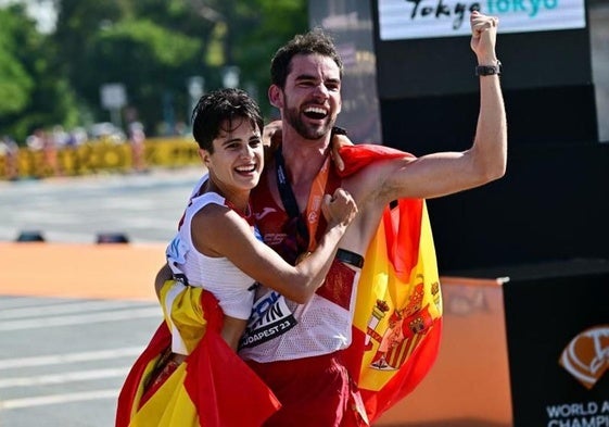 Álvaro Martín y María Pérez buscan la medalla que falta en su palmarés