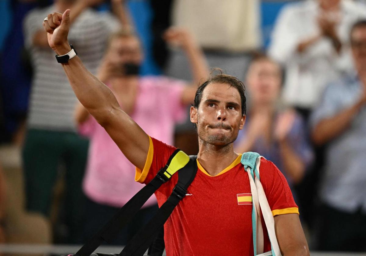 Rafa Nadal se despide de la Philippe Chatrier.