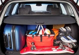 Organizar el maletero del coche en vacaciones