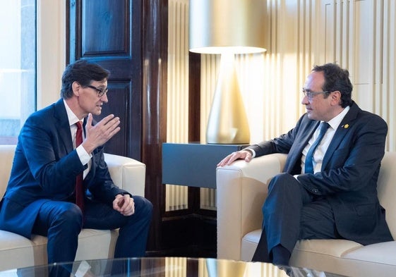 Salvador Illa y Josep Rull durante su reunión este martes.