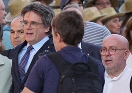 Carles Puigdemont y Gonzalo Boye, ayer en las calles de Barcelona