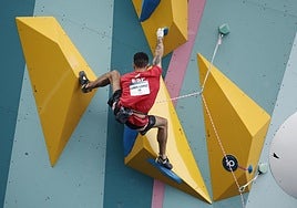 Ginés tropieza con los bloques