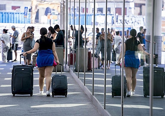 Operación salida en agosto en la estación de Renfe Atocha-Almudena Grandes.
