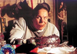 Pam Ferris dio vida a Agatha Trunchbull en 'Matilda', película dirigida por DannyDe Vito.