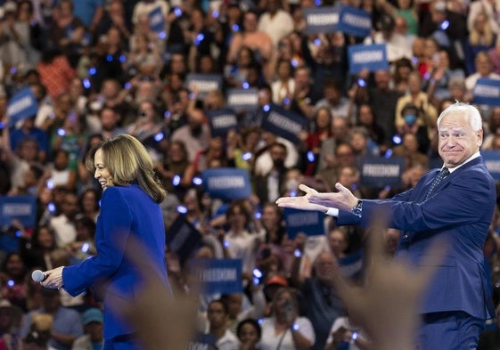 El 'número dos' de Kamala Harris, Tim Walz, fue el protagonista de la tercera jornada de la Convención Nacional Demócrata.