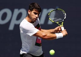 Carlos Alcaraz, durante un entrenamiento en Nueva York.