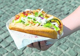 El döner de Mustafas Kebab aparece hasta en las guías turísticas.