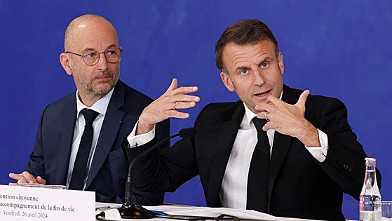 Macron se aferra a sus escasas opciones para conformar un Gobierno continuista