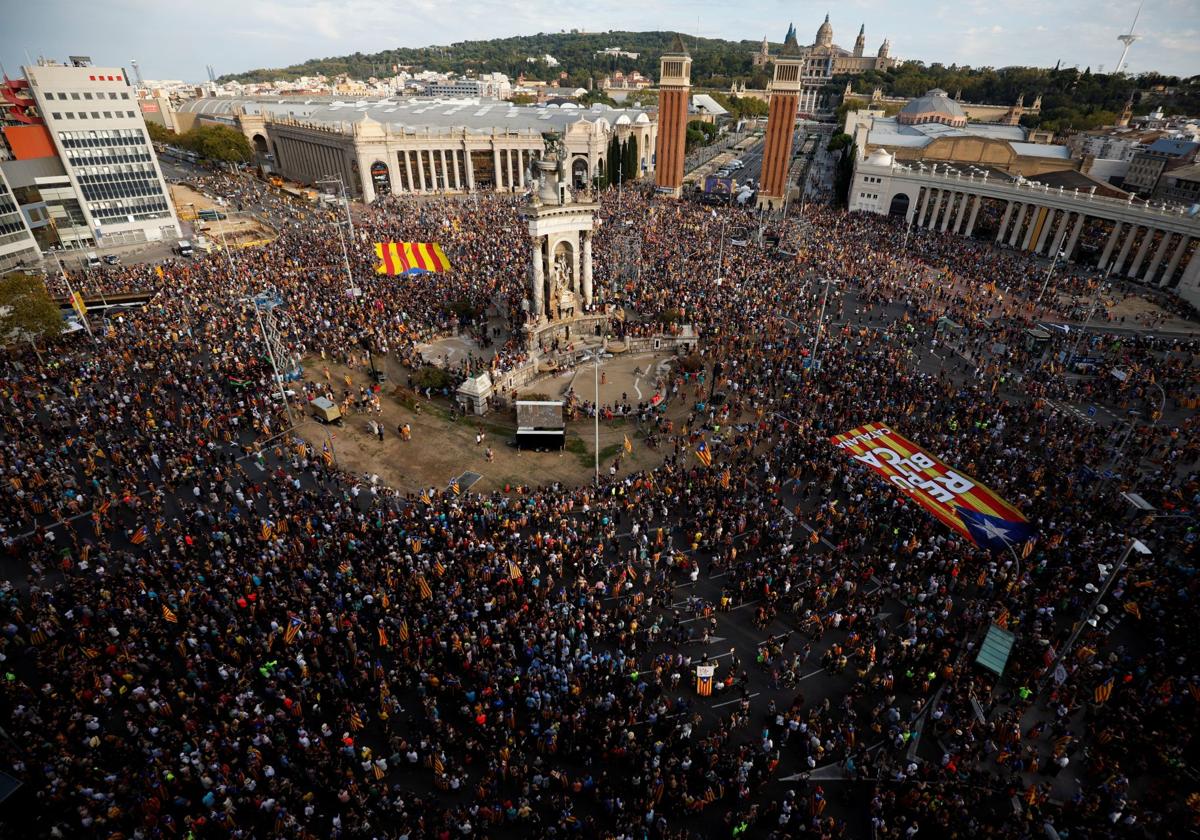 El secesionismo intenta reactivarse en la Diada tras perder el Govern y la mayoría