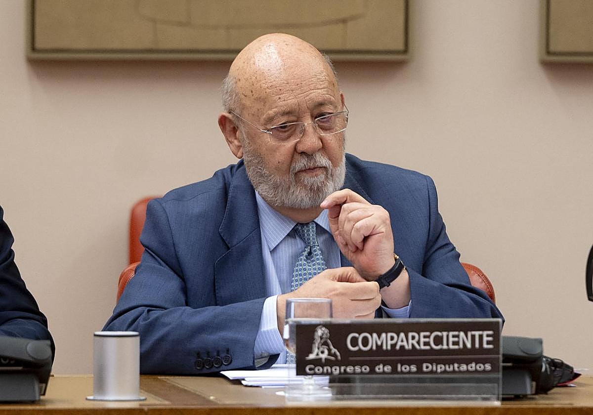 José Félix Tezanos, durante su comparecencia en el Congreso de los Diputados.