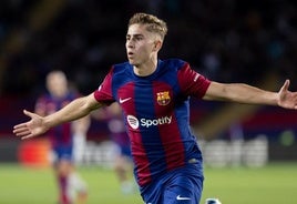 Fermín López celebra un gol con el Barça.