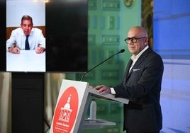 El presidente de la Asamblea Nacional, Jorge Rodríguez, habla durante una rueda de prensa en la Asamblea Nacional en Caracas