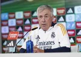 Carlo Ancelotti, durante la rueda de prensa.