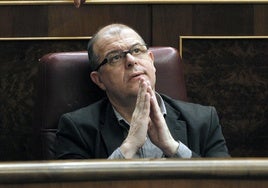 José Zaragoza, diputado del PSOE, durante un pleno en el Congreso de los Diputados, en Madrid.