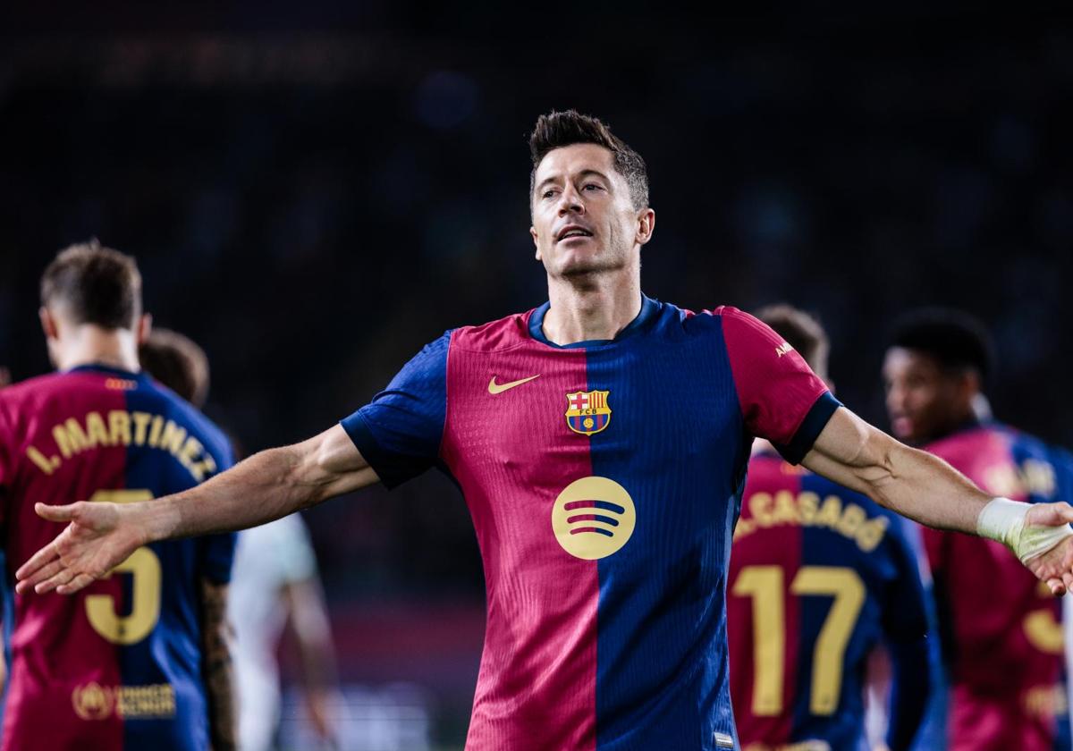 Robert Lewandowski celebra el gol que le marcó al Getafe.