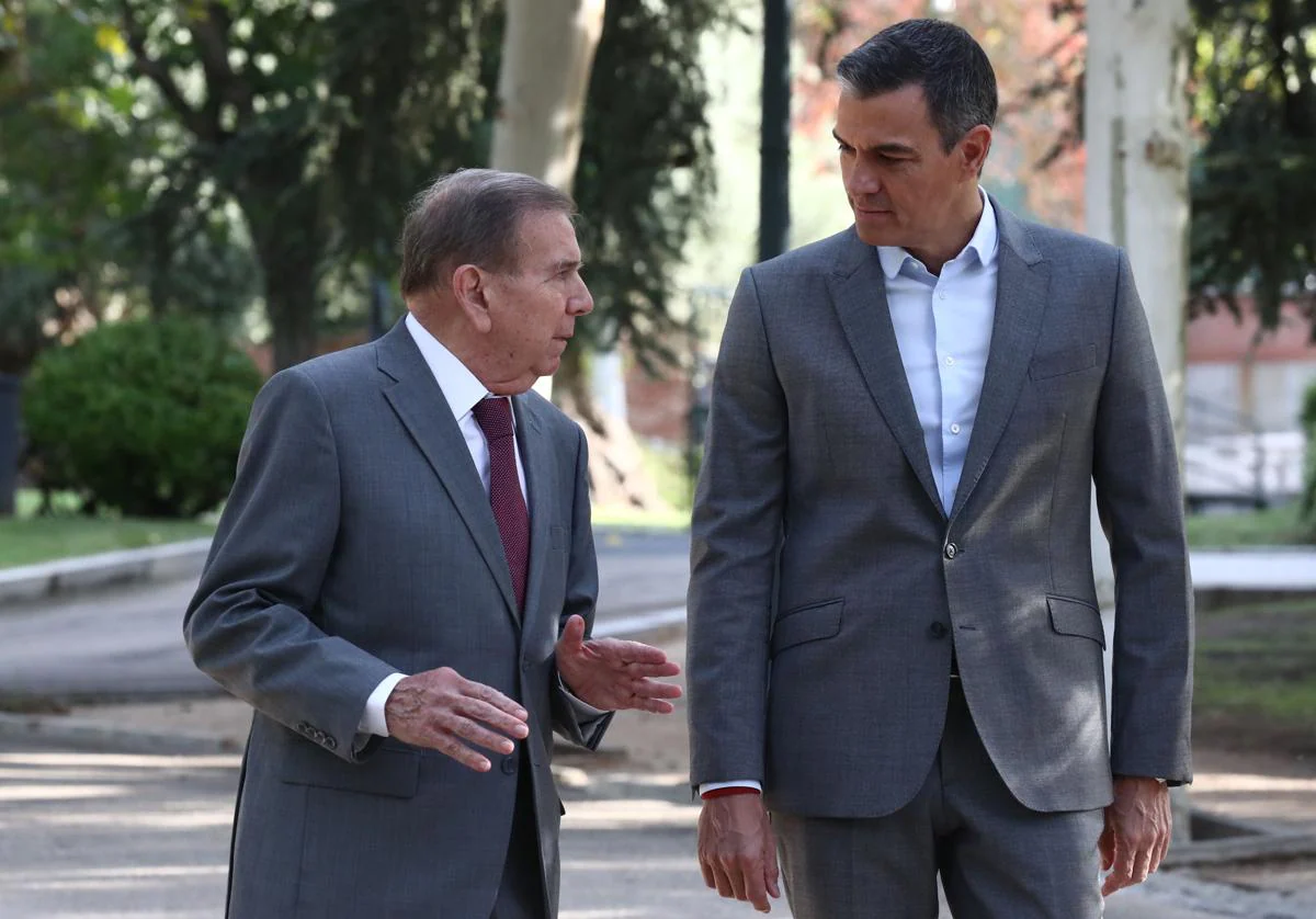 Sánchez se reúne con Edmundo González tras pedir el Congreso que le reconozca como presidente electo.