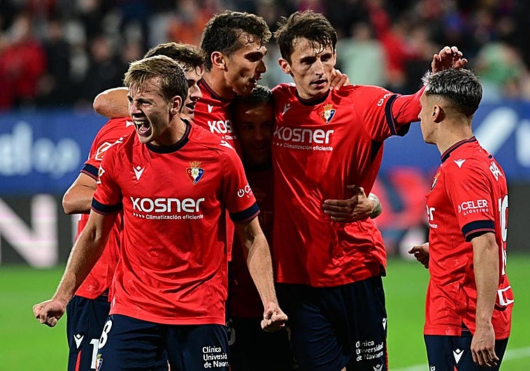 Osasuna tritura a un Barça muy verde
