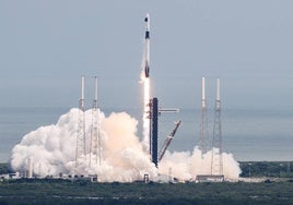 Momento del despegue del cohete Falcon 9.