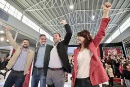 Pedro Sánchez junto al barón socialista en Castilla y León, Luis Tudanca