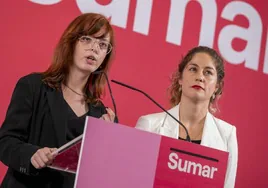 Elizabeth Duval y Lara Hernández durante la rueda de prensa de Sumar.