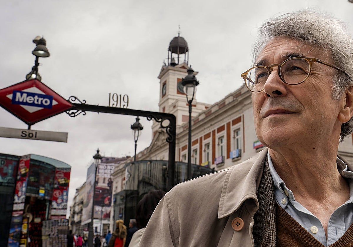 The writer Andrés Trapiello at Puerta del Sol in Madrid.